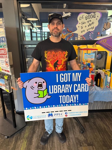 CEA-I-got-my-library-card-2.jpg